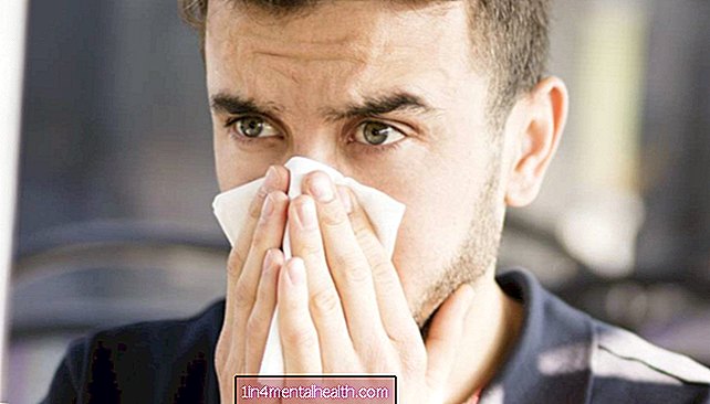Kaj storiti glede izcedka iz nosu - alergija