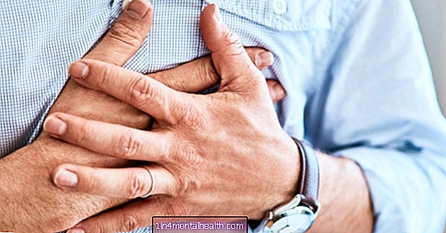 Ινομυαλγία και πόνος στο στήθος: Τι είναι φυσιολογικό, συμπτώματα και θεραπεία