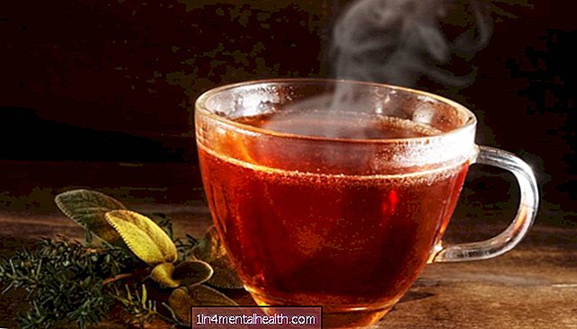 Karšta arbata gali padidinti stemplės vėžio riziką
