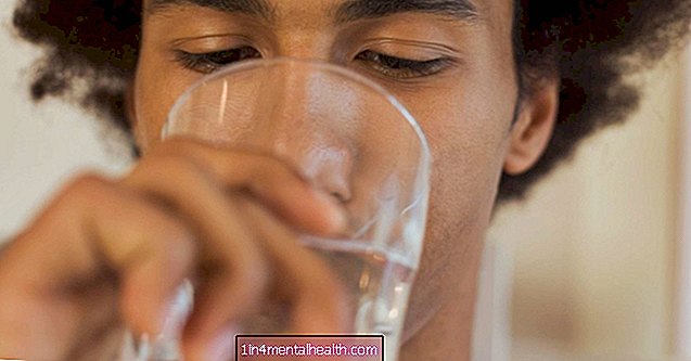 自宅で口渇を治療する方法