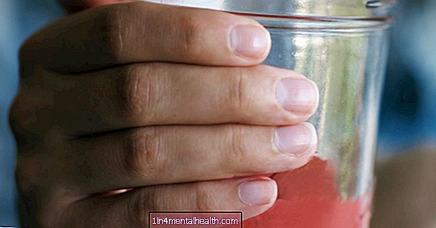 Końcówki wzmacniające paznokcie - dermatologia