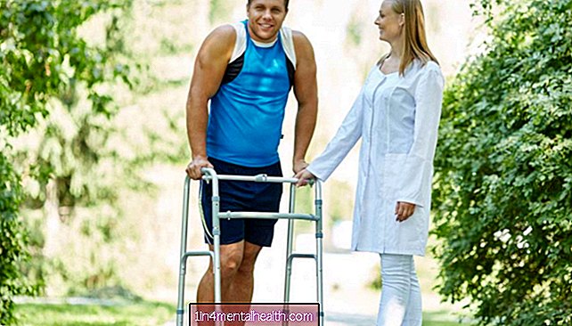 La estimulación espinal ayuda a los hombres con paraplejia a caminar de nuevo