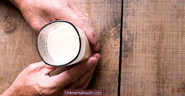 Sữa hạnh nhân so với sữa đậu nành: Loại nào tốt hơn?