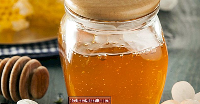 Wie unterscheiden sich roher Honig und normaler Honig?